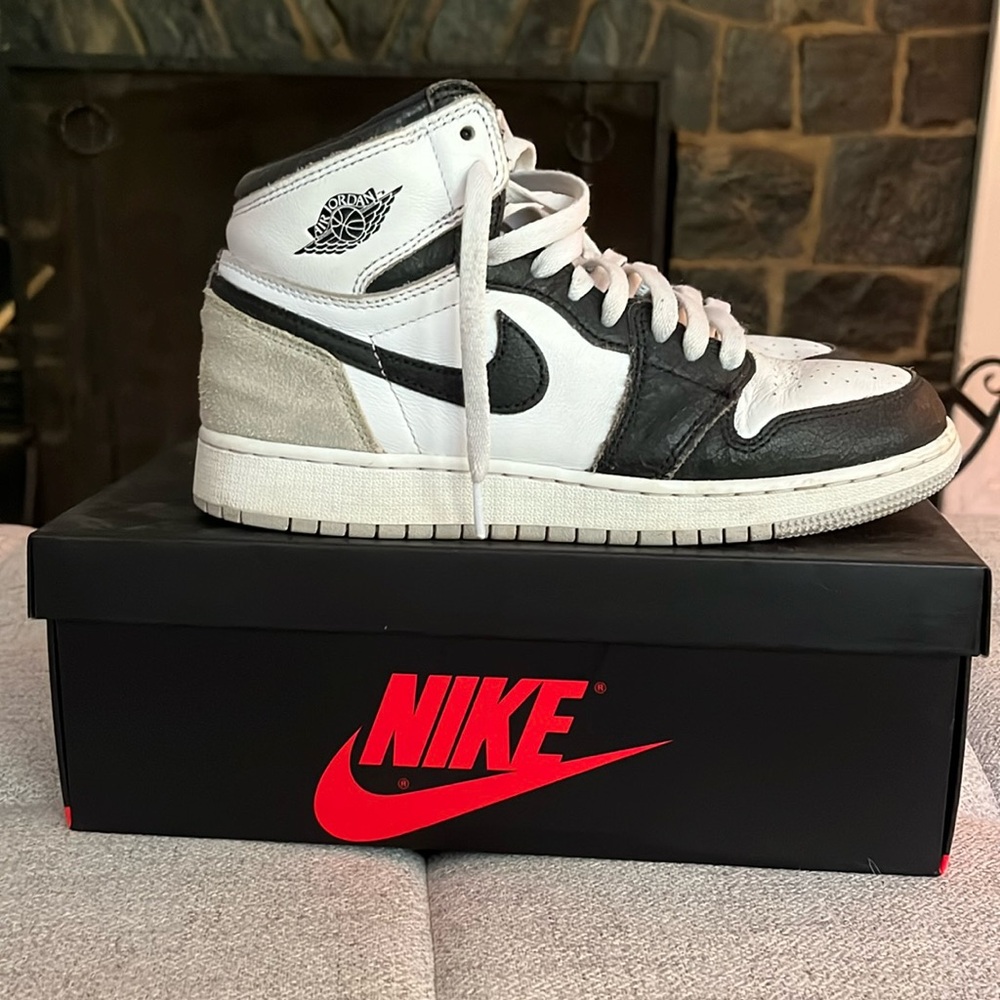 Jordan 1 high bleached coral size 7